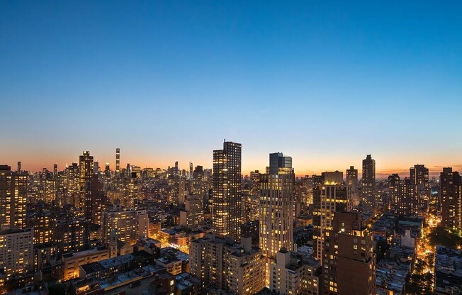 1 bed, 1 bath, $5,600, Unit 11E