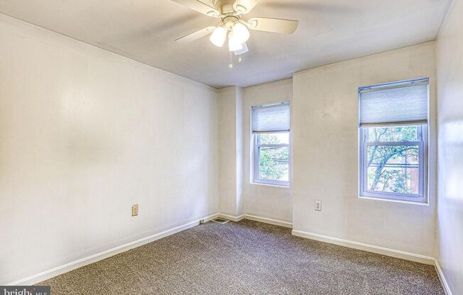 2 beds, 1 bath, $2,200