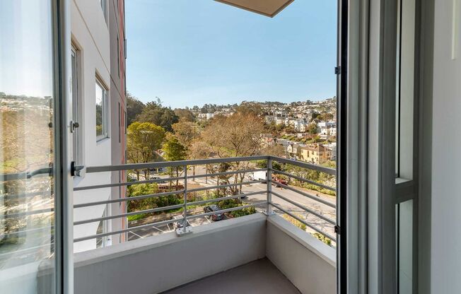 Studio, 1 bath, 332 sqft, $3,542, Unit 1-2M