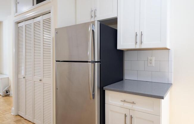 202 W 98 ST