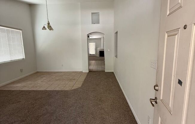 Spacious 4-Bedroom Home in Southwest Bakersfield