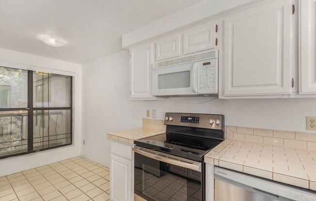 2 beds, 2 baths, $1,795, Unit # 247