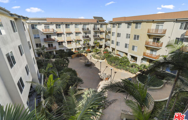 13200 Pacific Promenade