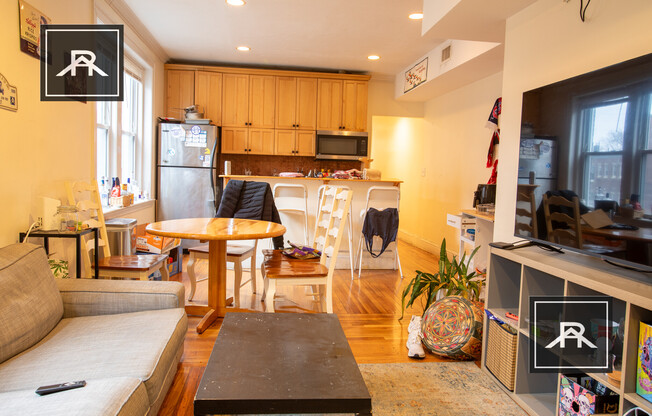 69 THATCHER ST