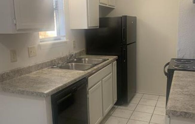 2 beds, 1.5 baths, 850 sqft, $825, Unit 1604