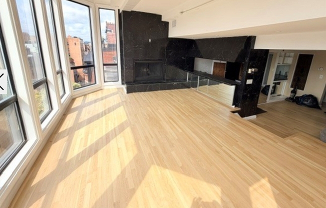 2 beds, 3 baths, $6,300, Unit PHR