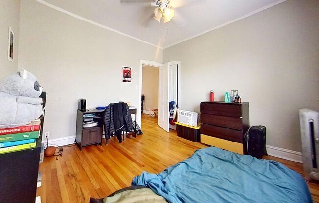 2 beds, 1 bath, 790 sqft, $2,800, Unit 1331 2A