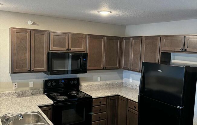 2 beds, 1 bath, 966 sqft, $1,175, Unit 3501-103