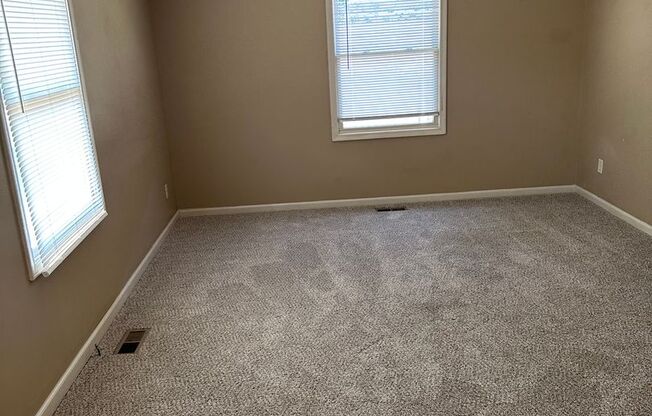 1 bed, 1 bath, 1,000 sqft, $825