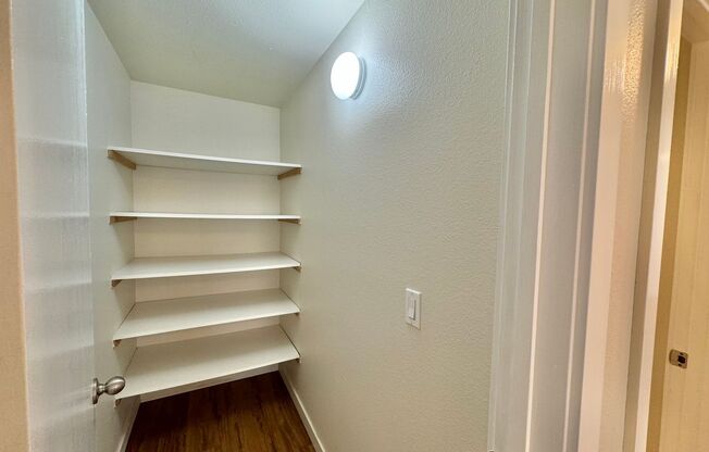 2 beds, 1.5 baths, 850 sqft, $2,195, Unit 106