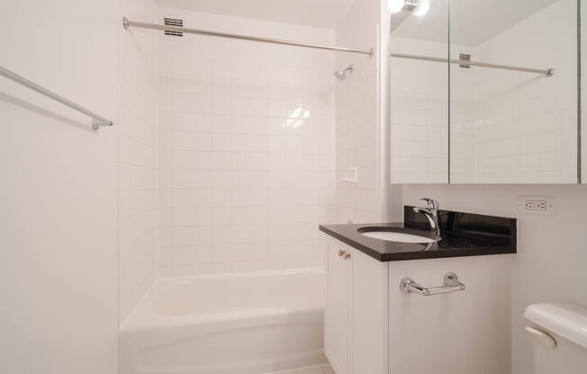 Studio, 1 bath, 415 sqft, $3,443, Unit 12E