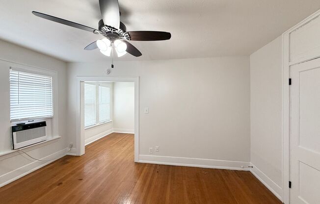 1 bed, 1 bath, $1,075, Unit B2616