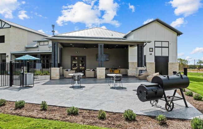 Redbird Ridge Apartments Patio Area