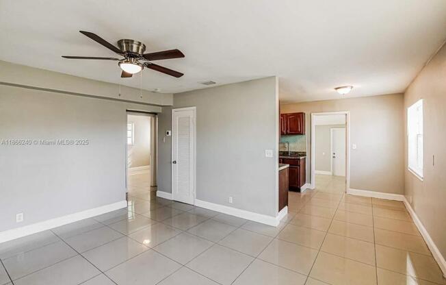 3360 NW 6 ST