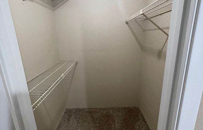 2 beds, 2 baths, 900 sqft, $1,200, Unit 510