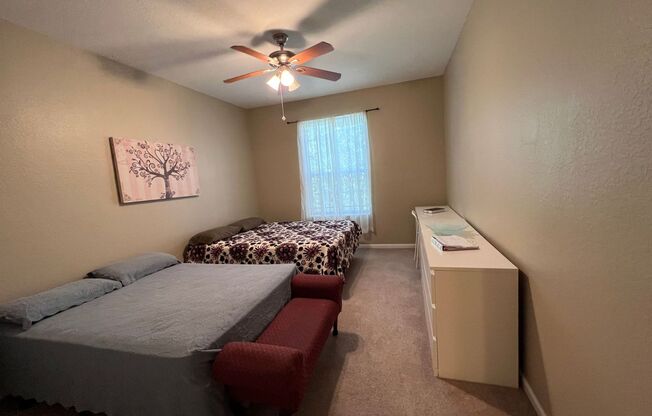 3 beds, 2 baths, $2,300