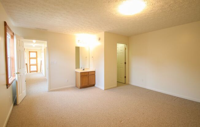 2 beds, 2 baths, 1,850 sqft, $2,285