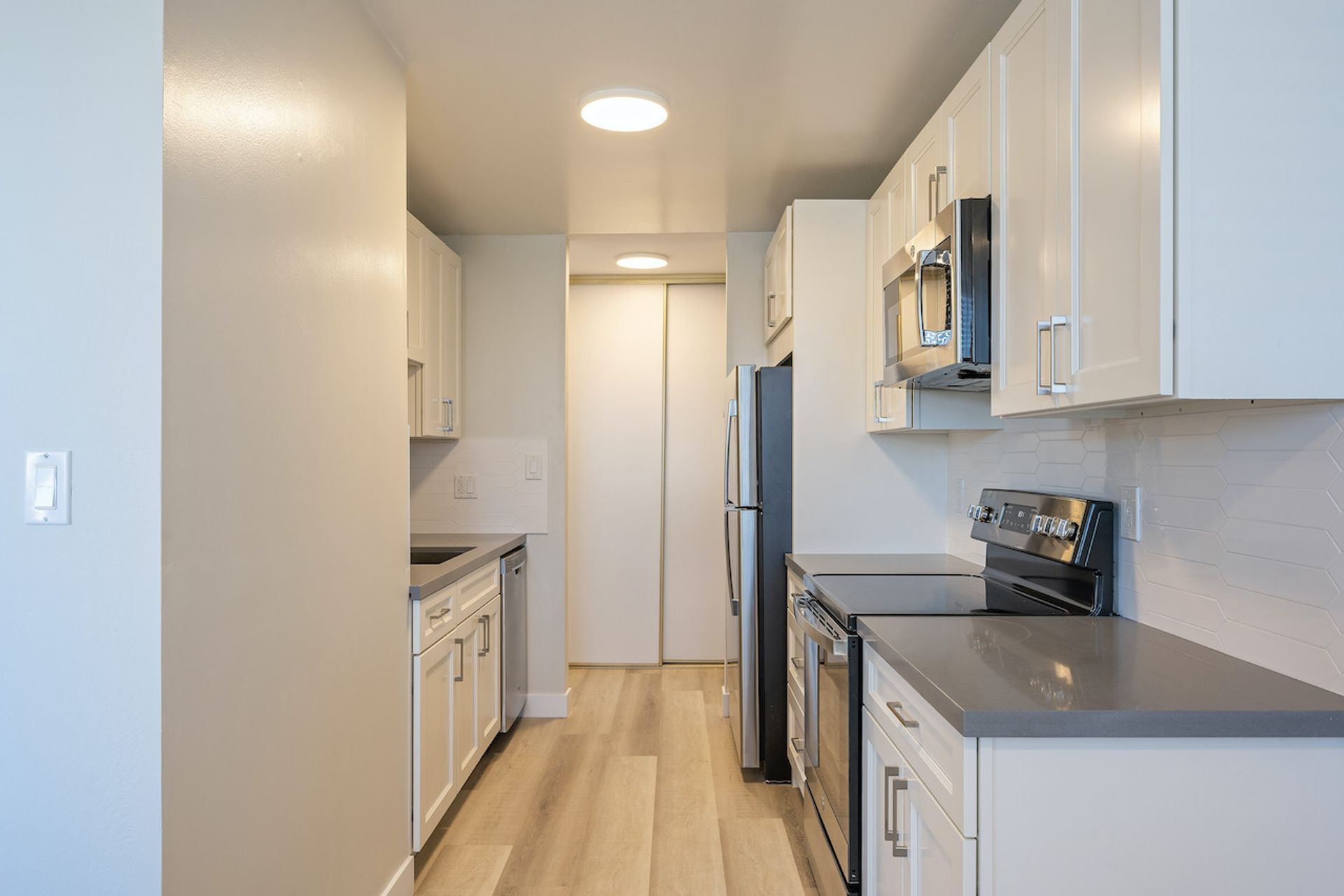 601 Oakland Ave Apartments