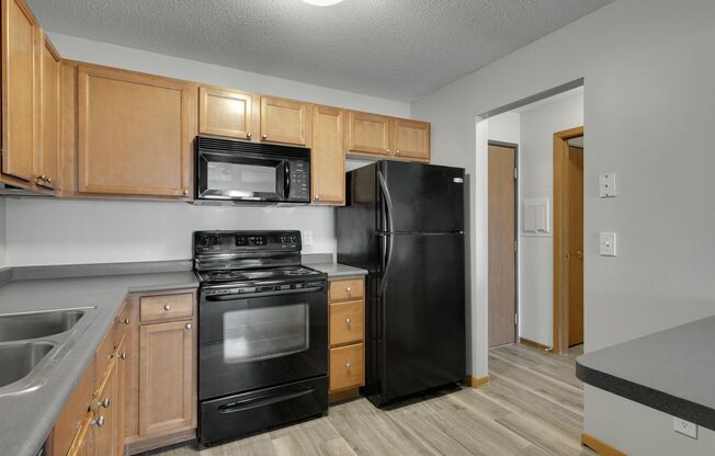 1 bed, 1 bath, 742 sqft, $1,465, Unit 3900210-R