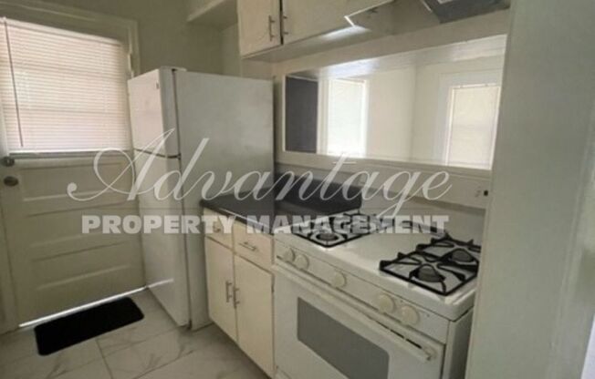 2 beds, 1 bath, $1,275