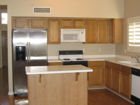 3 BEDROOM, 2 BATH WITH 2 LIVING AREAS AND A BONUS ROOM.