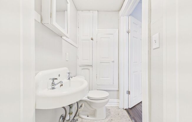 Studio, 1 bath, 400 sqft, $825, Unit 1700 N 2nd #8