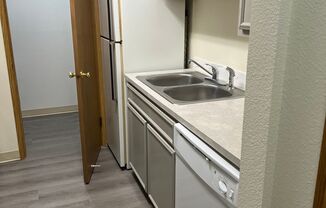 1 bed, 1 bath, 600 sqft, $1,250, Unit 41