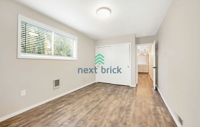 5 Beds and 3 Baths Single-family Home Available for Rent