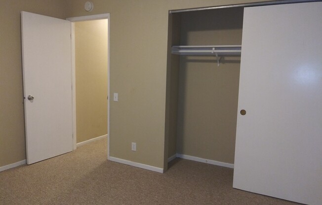 2 beds, 1 bath, $1,395