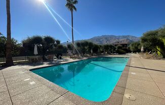 AVAILABLE NOW! 2 Bed 2 Bath Condo in Palm Springs!