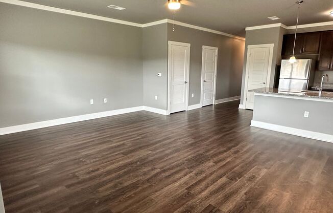 3 beds, 2.5 baths, 1,425 sqft, $1,880, Unit D101