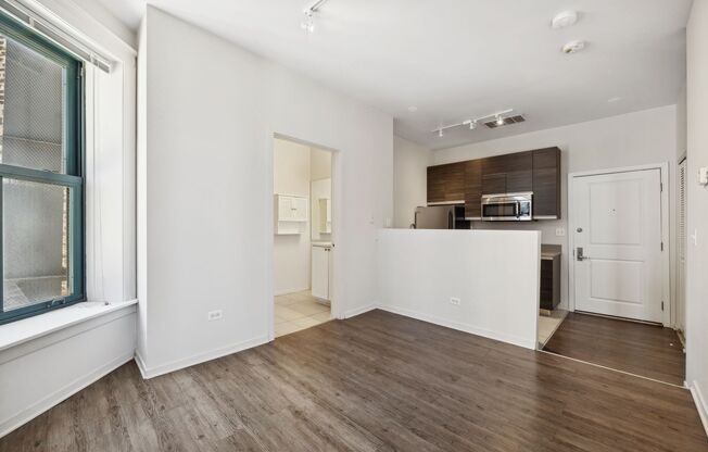 1 bed, 1 bath, 577 sqft, $1,850, Unit 403