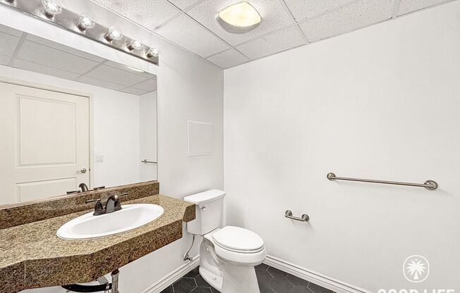 1 bed, 1 bath, $1,950, Unit # 608