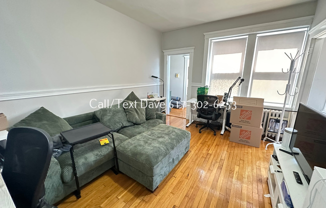 63 Woodstock Ave