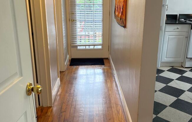1 bed, 1 bath, 750 sqft, $1,725, Unit 282-05