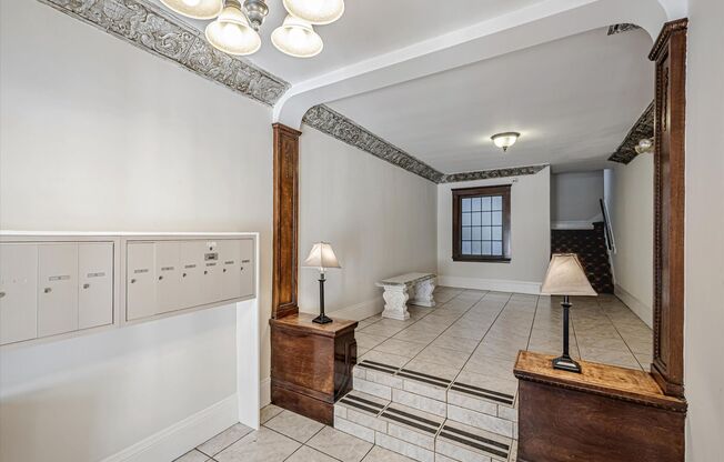 1304 Lombard Street Apartments