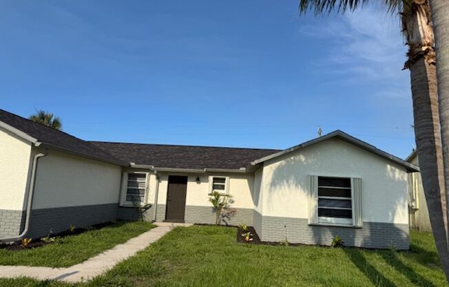 Completely Remodeled 3/2 in great location!