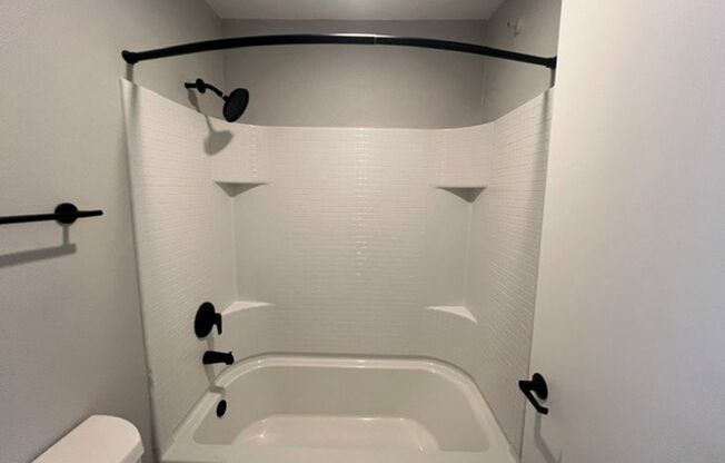 1 bed, 1 bath, 748 sqft, $2,800, Unit A-228