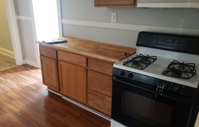 5916 5928 W. Burnham St