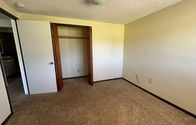 Great 2 Bed, 1 Bath Apartment with Huge Yard!