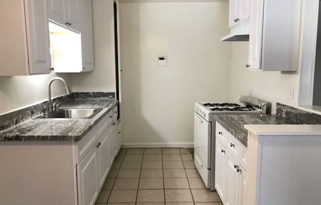 1 bed, 1 bath, 600 sqft, $1,795