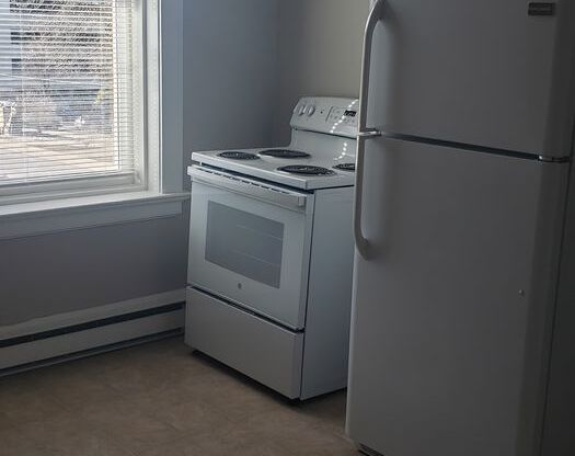 1 bed, 1 bath, 632 sqft, $950, Unit 107