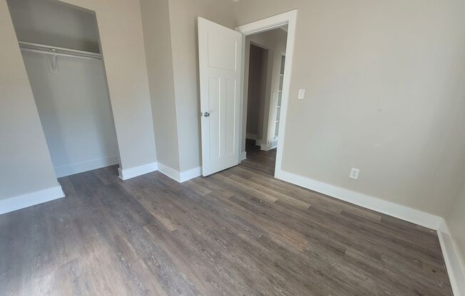 2 beds, 1 bath, $1,095