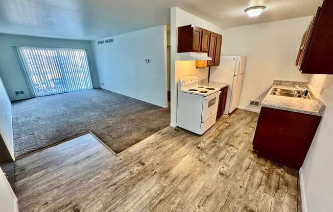 1 bed, 1 bath, 750 sqft, $1,145, Unit 713