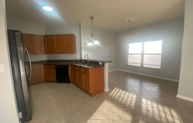 3 beds, 2 baths, $2,500, Unit Unit 201