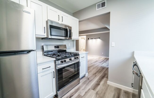 1 bed, 1 bath, 678 sqft, $1,395, Unit 103