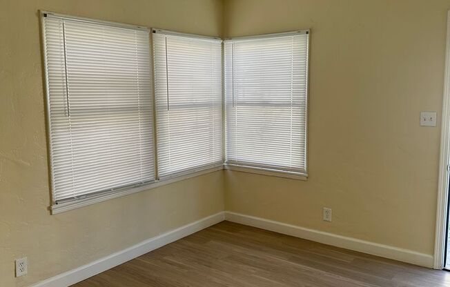2325 Chester Lane