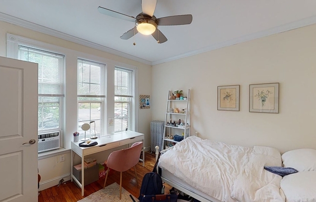 2 beds, 1 bath, 850 sqft, $3,395, Unit 10