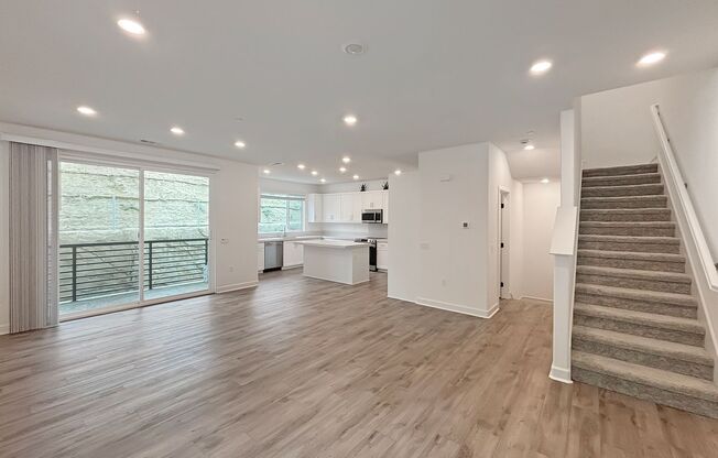Spacious 3‑Bedroom, 3‑Bathroom Townhome in Chula Vista
