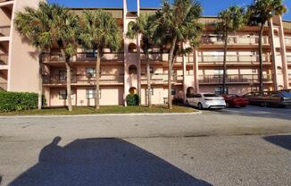2050 N Congress Ave